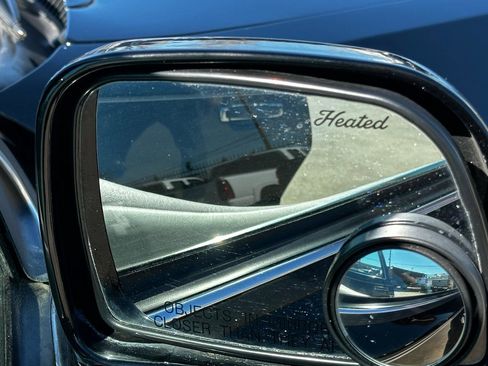 Used 1997 Lincoln Town Car Executive image 58