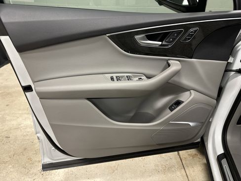 Used 2020 Audi Q7 2.0T Premium Plus image 14