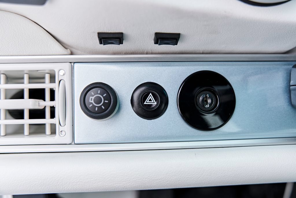 Used 1990 Porsche 911 Carrera image 63