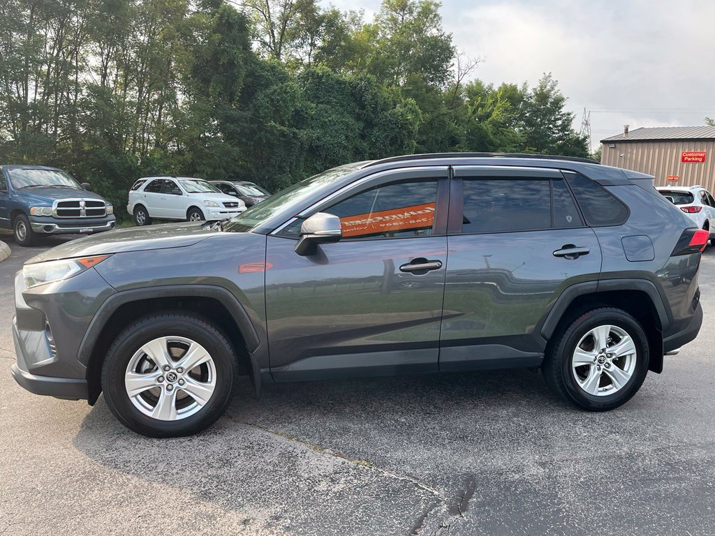 Used 2019 Toyota RAV4 XLE w/ Convenience Package FWD image 6