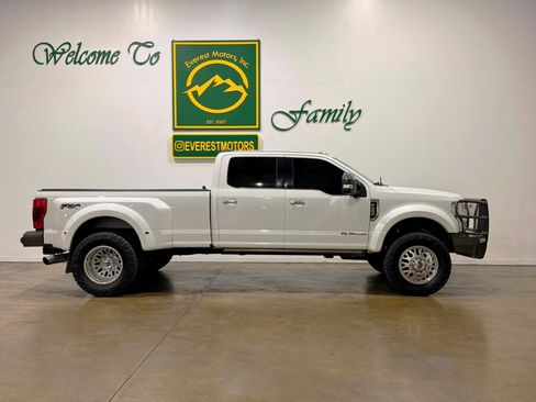 Used 2020 Ford F450 King Ranch w/ King Ranch Ultimate Package image 2