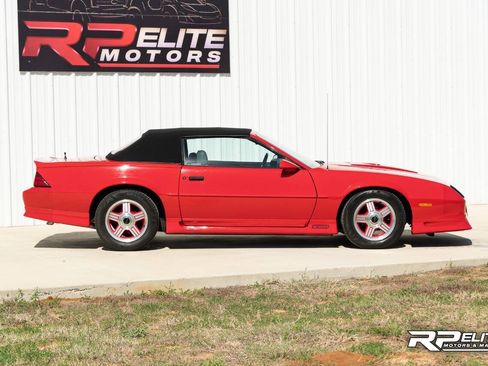 Used 1991 Chevrolet Camaro Z28 RWD image 12