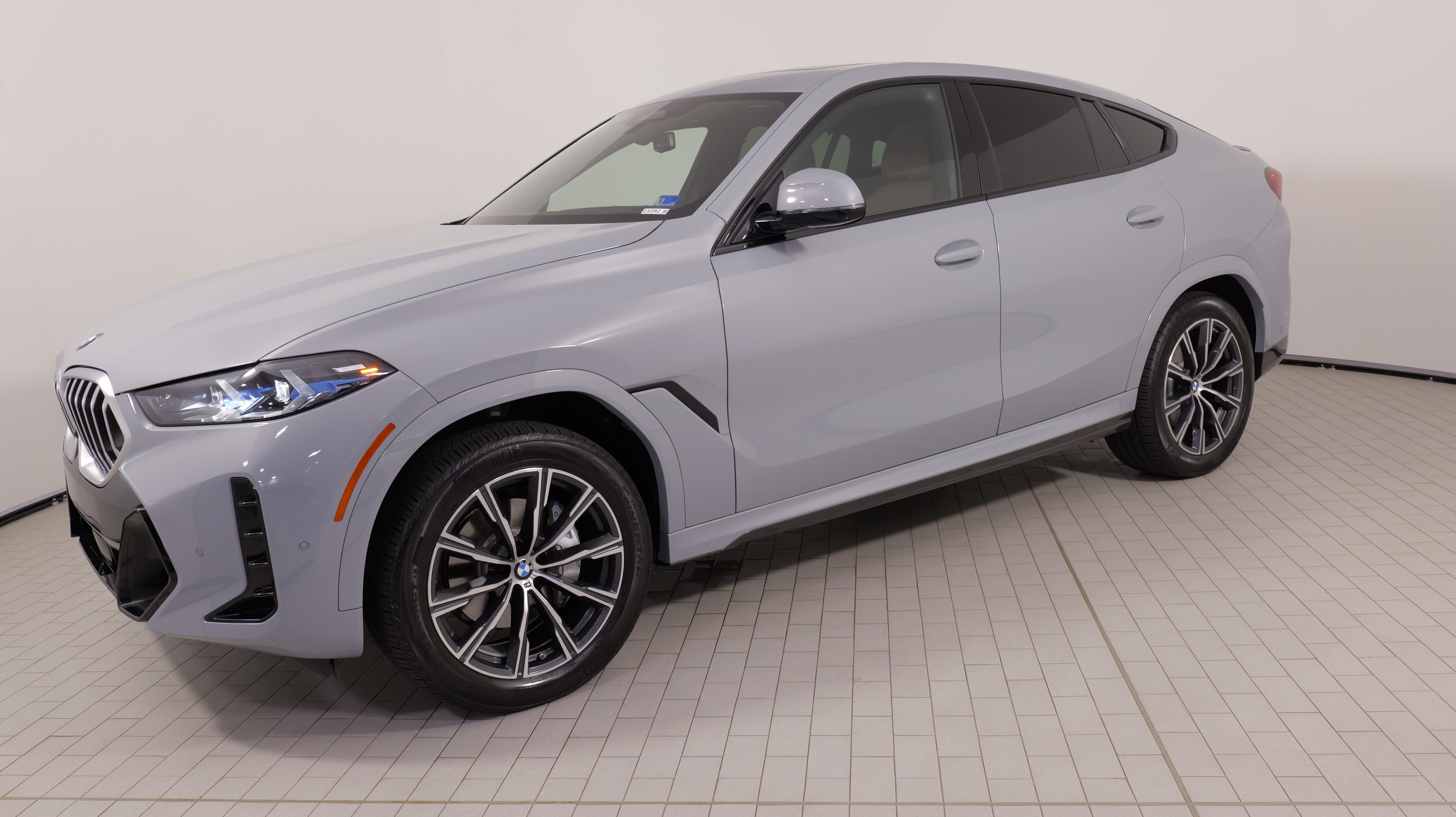 Used 2026 BMW X6 xDrive40i AWD/4WD image 1