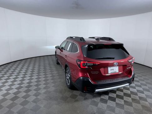 Used 2022 Subaru Outback Limited AWD/4WD image 7