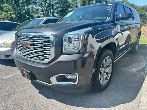 Used 2018 GMC Yukon XL Denali w/ Open Road Package AWD/4WD image 2