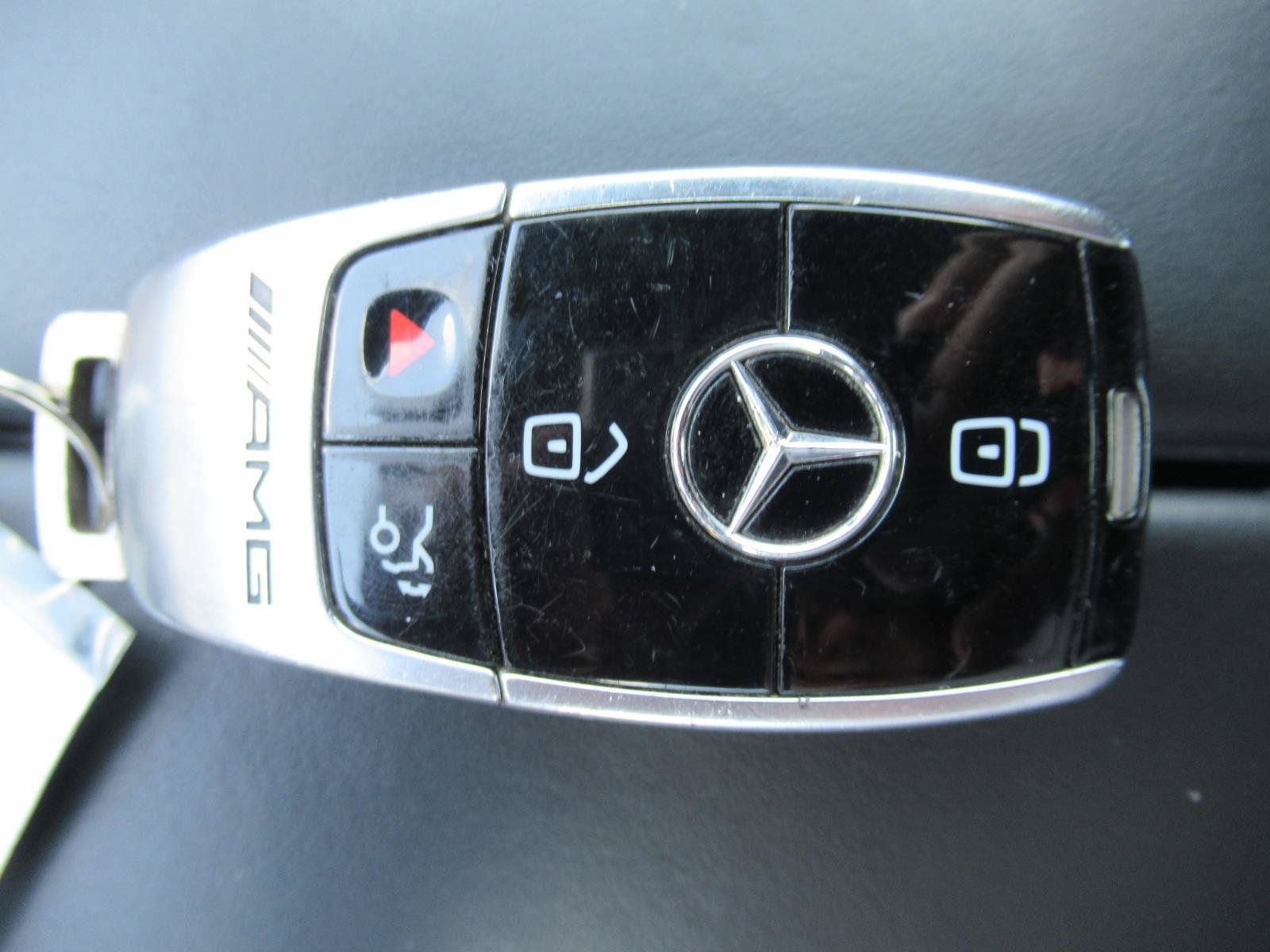 Used 2019 Mercedes-Benz C 63 AMG Cabriolet image 31