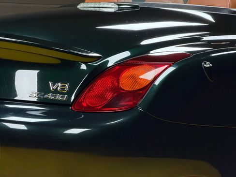 Used 2005 Lexus SC 430 Convertible image 8
