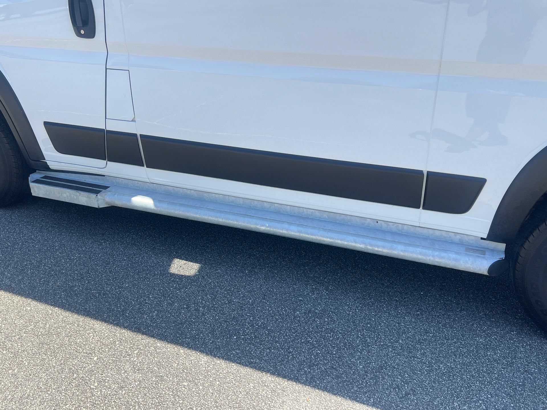 Used 2025 RAM ProMaster 2500 w/ U-Haul Equipment Group FWD image 30