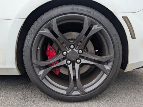 Used 2018 Chevrolet Camaro SS RWD image 6