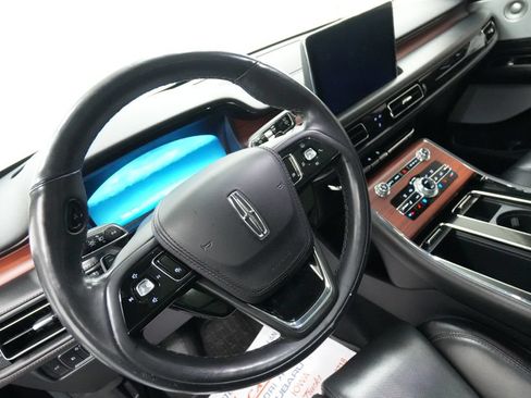 Used 2021 Lincoln Aviator Reserve w/ Equipment Group 210A AWD/4WD image 14