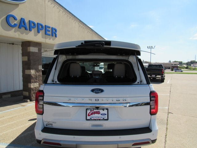 Used 2023 Ford Expedition Limited AWD/4WD image 41