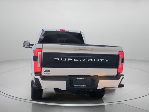 Certified 2025 Ford F250 Platinum w/ FX4 Off-Road Package AWD/4WD image 24