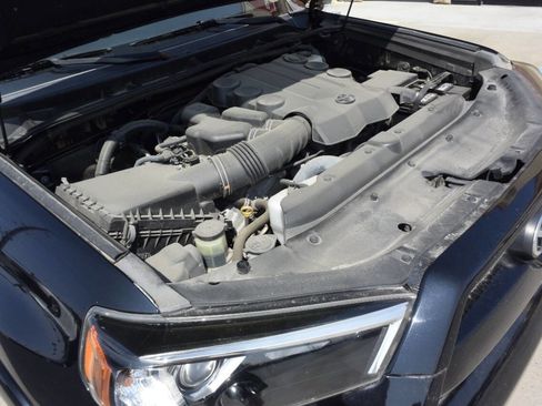 Used 2016 Toyota 4Runner SR5 Premium image 37