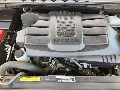 Used 2022 Nissan Titan SV RWD image 33