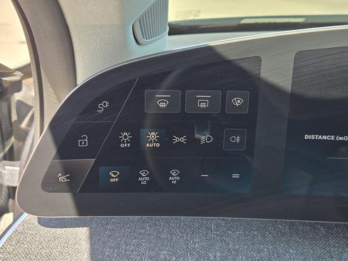 Used 2025 Lucid Air Pure RWD image 16