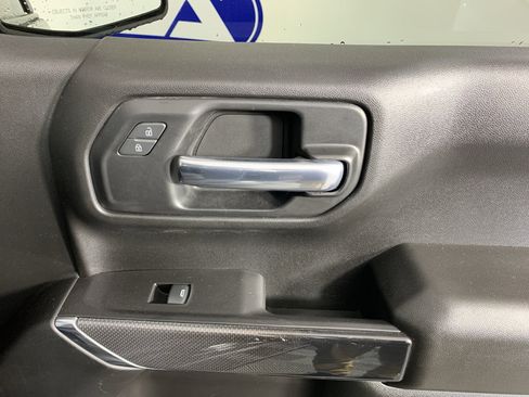 Used 2020 Chevrolet Silverado 1500 Custom w/ Custom Value Package RWD image 36