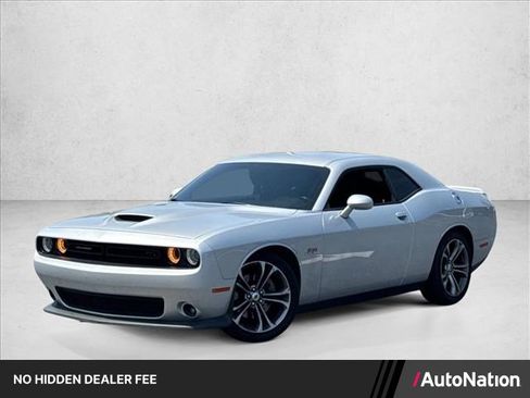 Used 2021 Dodge Challenger R/T RWD image 1