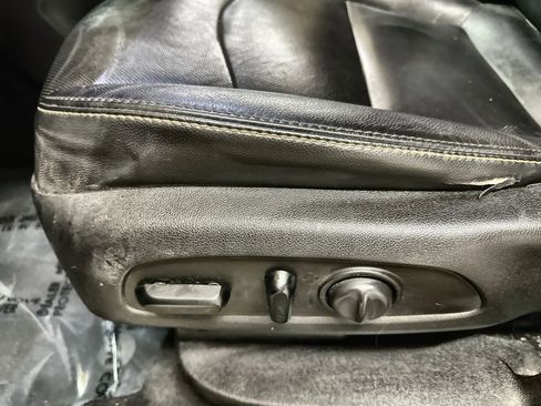 Used 2019 Chevrolet Equinox Premier image 15