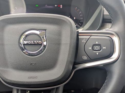 Used 2024 Volvo XC40 B5 Plus w/ Protection Package Premier AWD/4WD image 15