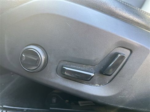 Used 2023 Volvo S60 B5 Core image 12