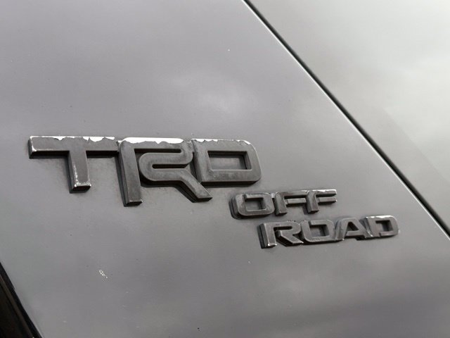 Used 2017 Toyota 4Runner TRD Off-Road AWD/4WD image 8