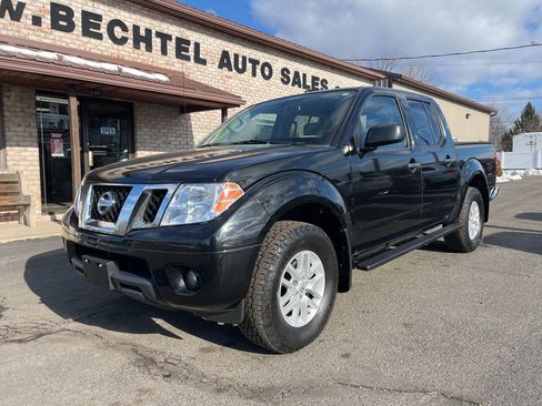 Used 2017 Nissan Frontier SV w/ SV Value Truck Package image 2