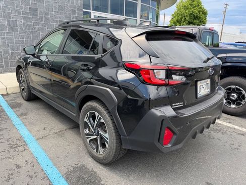 Used 2024 Subaru Crosstrek 2.0i Premium AWD/4WD image 4