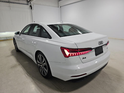 Used 2023 Audi A6 Premium Plus w/ Premium Plus Package AWD/4WD image 3