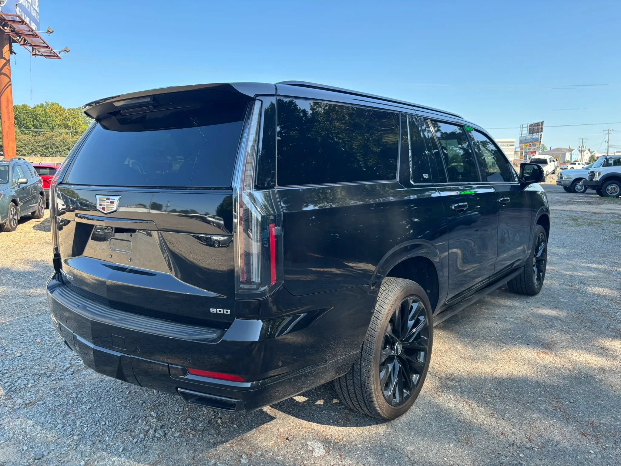 Used 2025 Cadillac Escalade ESV Sport AWD/4WD image 5