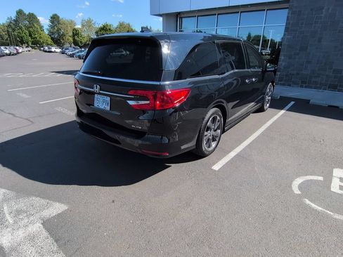 Used 2022 Honda Odyssey Elite image 6