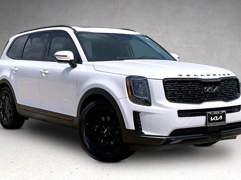 Certified 2022 Kia Telluride EX w/ EX Premium Package AWD/4WD image 19