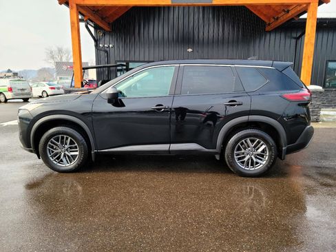 Used 2023 Nissan Rogue S image 19