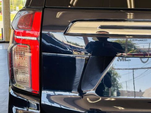 Used 2021 Chevrolet Tahoe Premier AWD/4WD image 13