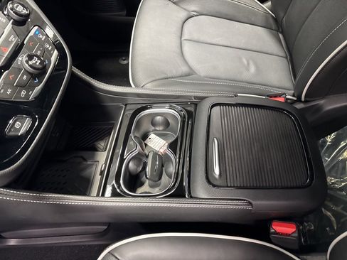 New 2026 Chrysler Pacifica Limited w/ S Appearance Package image 32