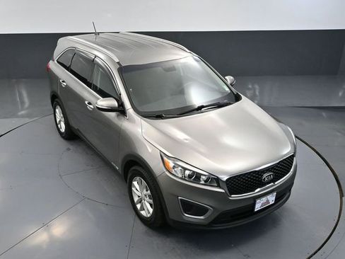 Used 2016 Kia Sorento LX image 50