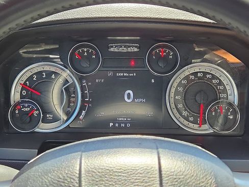 Used 2015 RAM 2500 Laramie AWD/4WD image 25