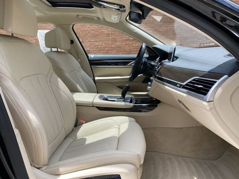 Used 2020 BMW 740i xDrive w/ Cold Weather Package image 45