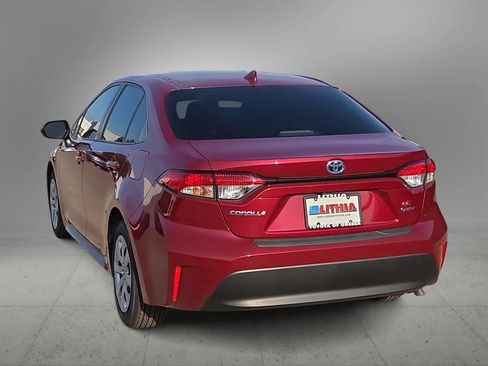 Certified 2025 Toyota Corolla LE FWD image 7