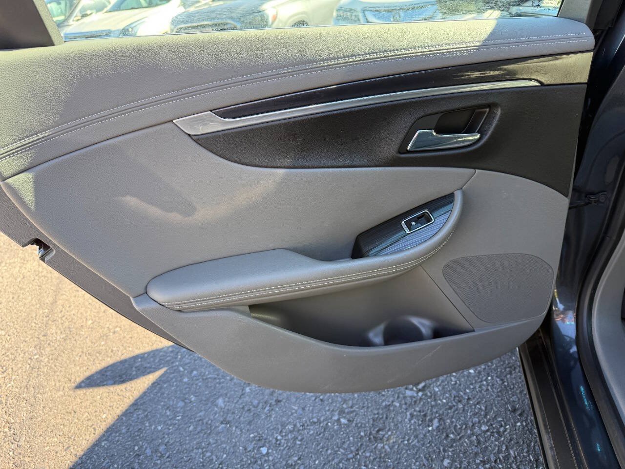 Used 2019 Chevrolet Impala LS FWD image 25
