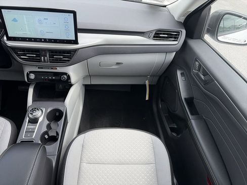 Used 2025 Ford Escape Active w/ Tech Pack #1 FWD image 17