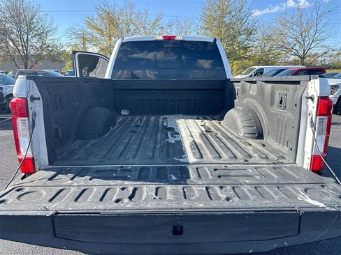 Used 2019 Ford F250 Lariat w/ Lariat Ultimate Package image 24