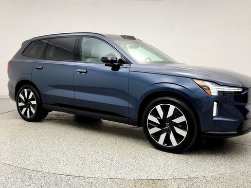 Used 2025 Volvo EX90 Ultra image 3