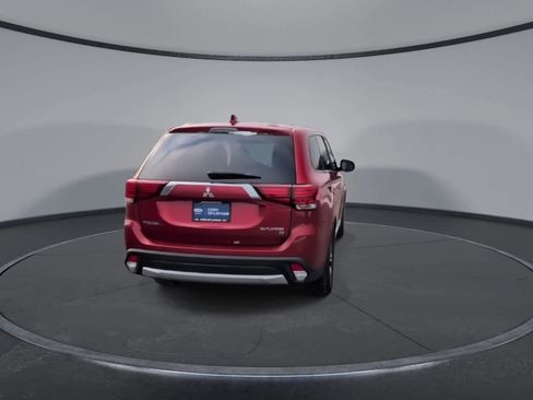 Used 2017 Mitsubishi Outlander SE image 7