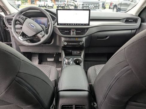 Used 2023 Ford Escape Active w/ Tech Pack #1 AWD/4WD image 4