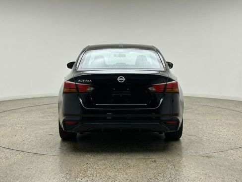 Used 2025 Nissan Altima 2.5 SV image 7