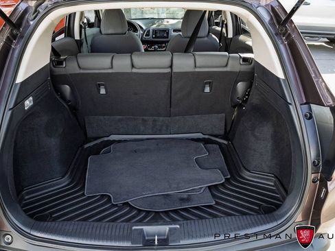 Used 2019 Honda HR-V EX image 35