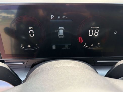 Used 2024 Hyundai Kona SEL FWD image 25