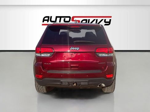 Used 2022 Jeep Grand Cherokee Laredo X AWD/4WD image 6