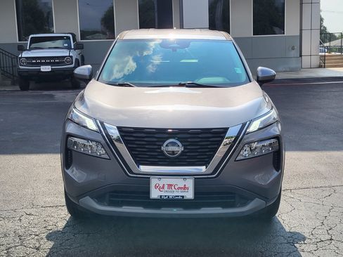Used 2023 Nissan Rogue SV FWD image 9