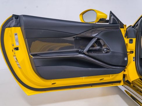 Used 2022 Ferrari 812 GTS RWD image 26